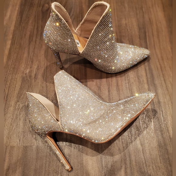 NWT STEVEN MADDEN Crystal Ankle Booties - Picture 10 of 13